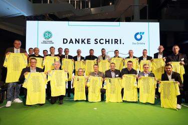 Danke_Schiri_U50.jpg