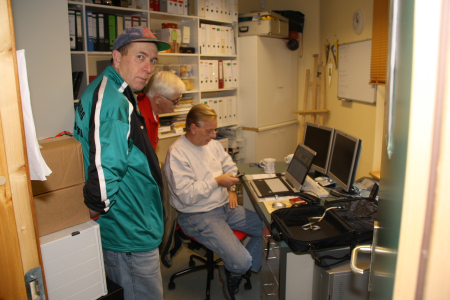 2010-10-02_anwaerter_03.JPG